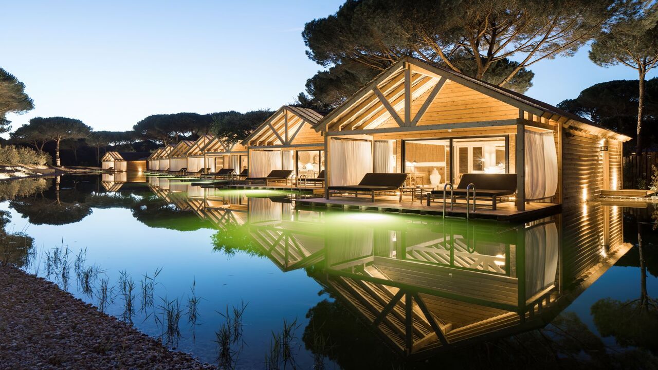 sublime-comporta-country-retreat-amp-spa-gallerysublime_comporta_bio_pool_suites_p_100519_0001_vf-1